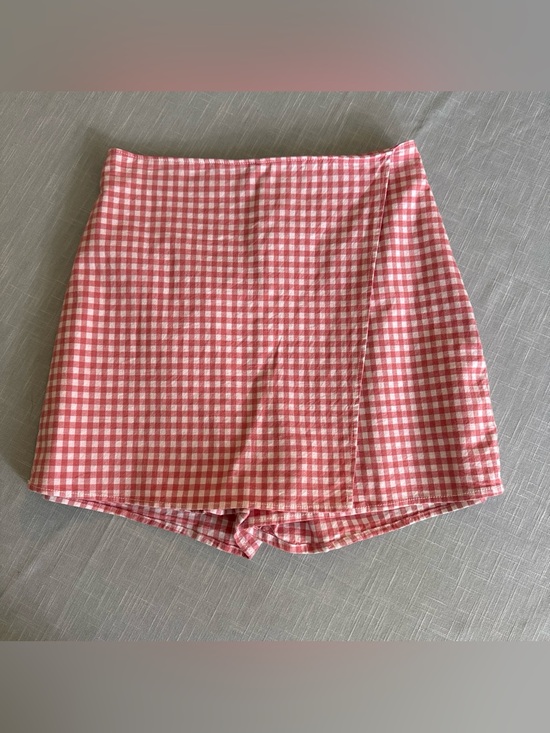 Hollister Dresses & Skirts - Hollister Pink and White Gingham Skort XS